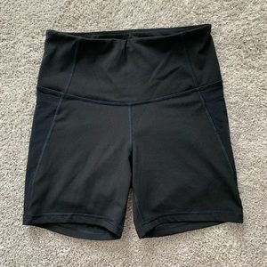 Old Navy Go-Dry Shorts with side pocket - black